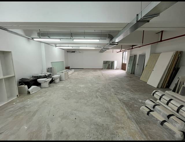 133M² OFFICE TO LET IN WOODSTOCK